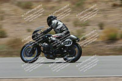 media/Apr-20-2025-AHRMA (Sun) [[393a79c373]]/Race/Group 5/Turn 4b/